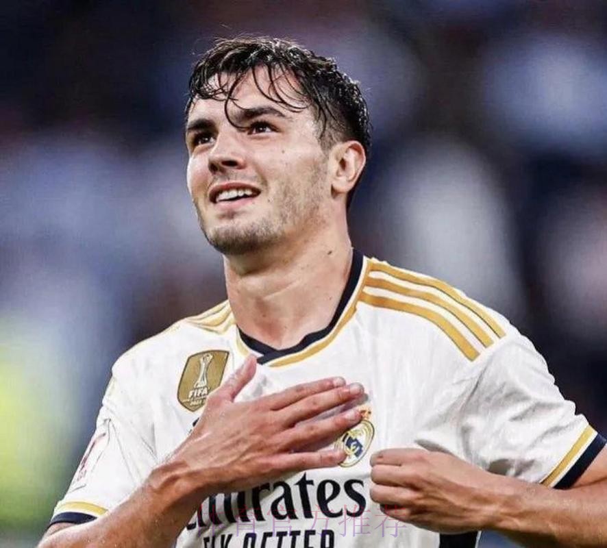 皇马官方：迪亚斯被球迷票选为队内2月最佳